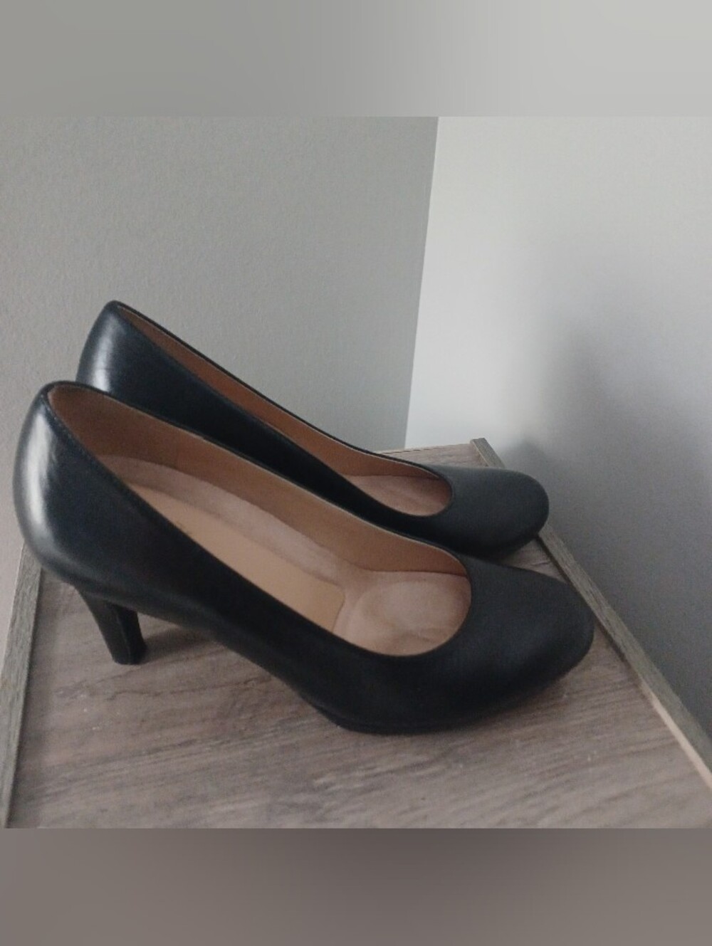 Naturalizer Black Leather Heels Pumps Sz 8
